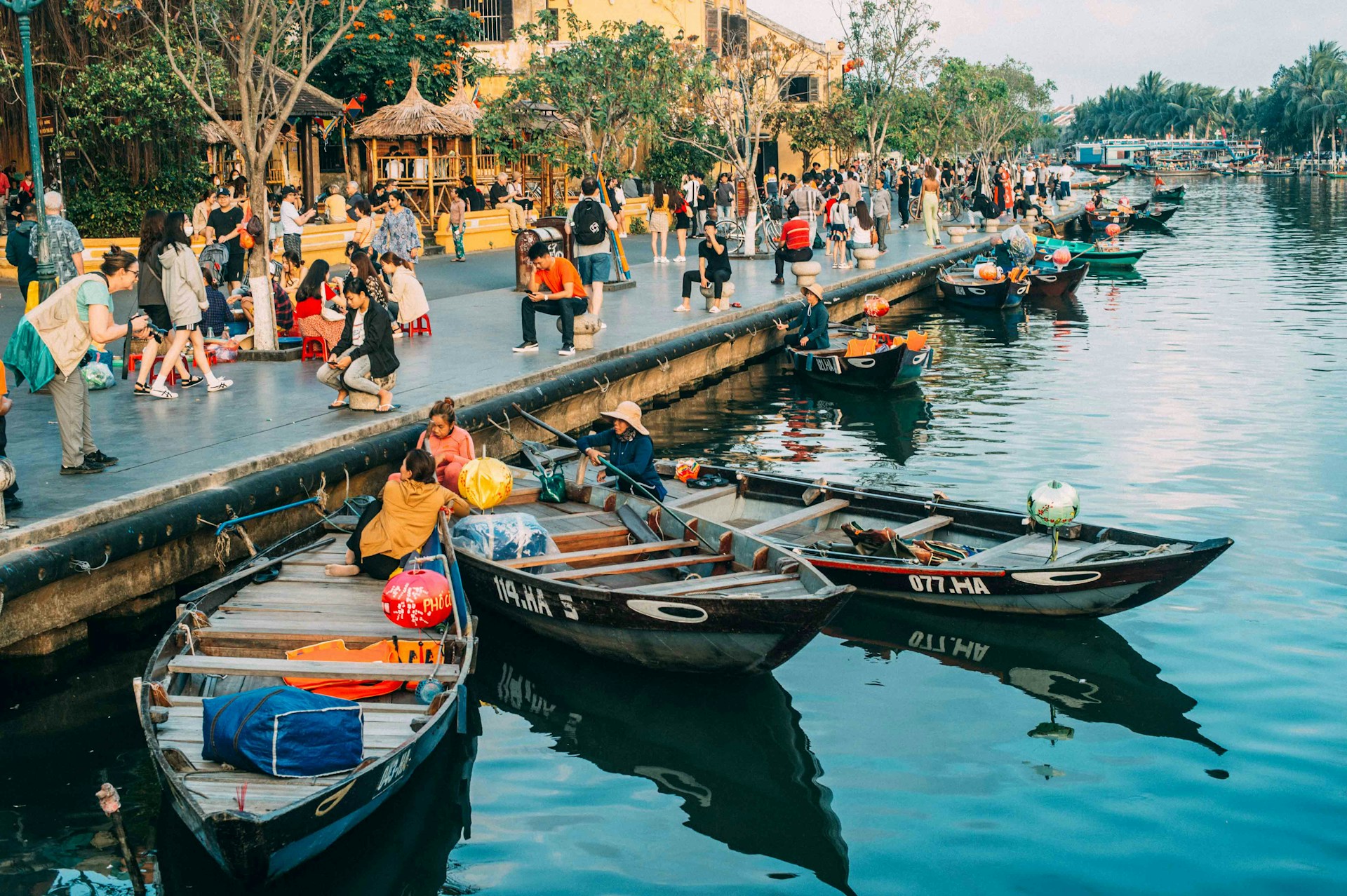 hoi an photographer ZxtAqCcUmMU unsplash Slovenia Fixer